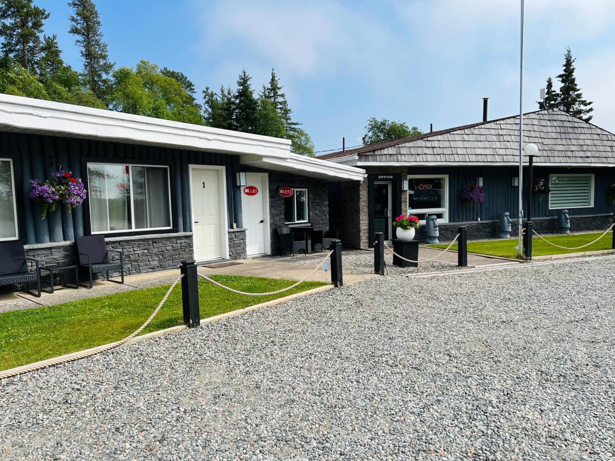 Mystic Isle Motel Wawa Exterior foto
